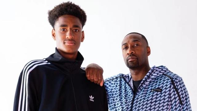 九游官方网站-“大将军”将父爱传递，他的儿子有望2026年杀进NBA