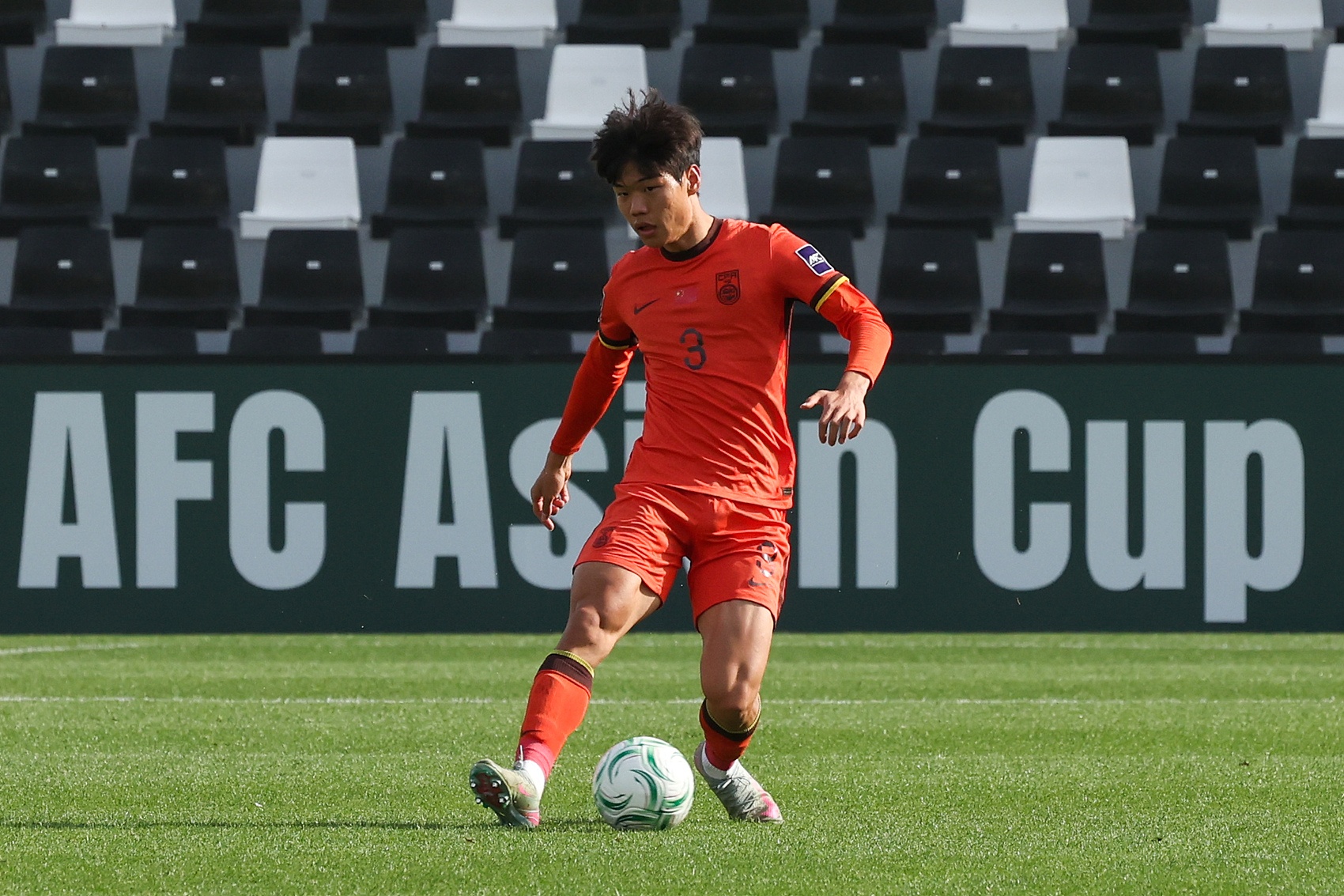 jiuyou入口-苗原：贺一然有转会费但没有2000万，泰山亚泰两家俱乐部已谈妥